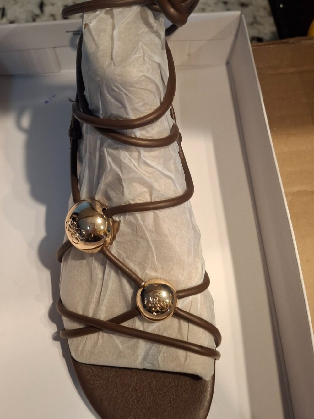NIB womens GUESS stappy ankle sandals brown gold size 6